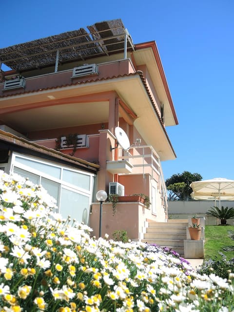 Le Ninfe Bed and Breakfast Bed and Breakfast in Anzio