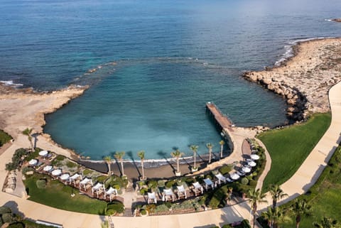 Elysium Resort in Paphos