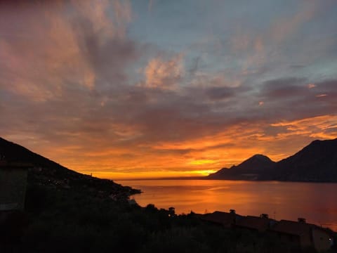 Natural landscape, Lake view, Mountain view, Sunset