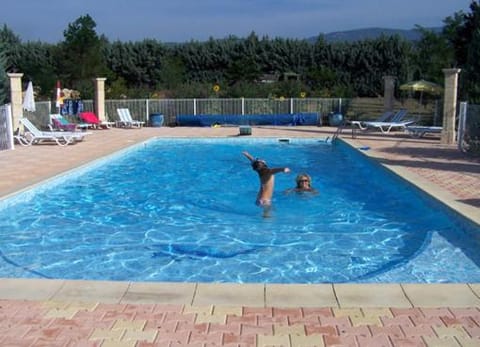 Guests, Pool view, Swimming pool