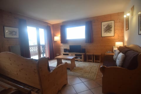 Spacious Apartment 2 Minutes from Ski Lift, Equipped for Babies Condominio in Les Houches