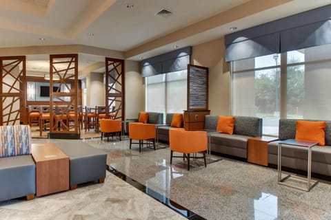 Drury Inn & Suites Knoxville West Hotel in Cedar Bluff