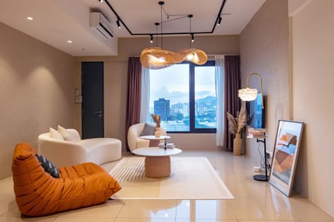 Tropicana 218 Macalister X Airlevate Suites Apartment in George Town