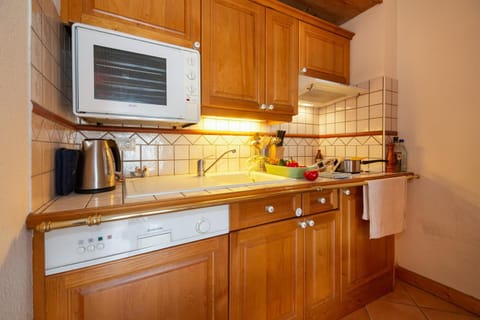 Résidence Le Cristal - Lognan 8 - Happy Rentals Apartment in Chamonix