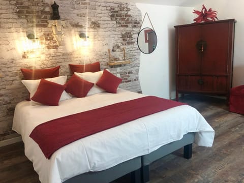 LE CLOS DE LA HOURSERIE Bed and breakfast in Pornic