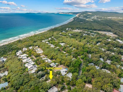 Greenhouse Rainbow Shores House in Rainbow Beach