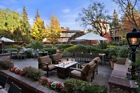 Embassy Suites by Hilton Napa Valley Hotel in Napa Valley