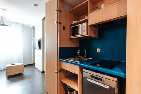 Appart’City Confort Lyon Cité Internationale Apartment hotel in Caluire-et-Cuire