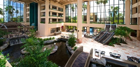 Embassy Suites by Hilton Palm Beach Gardens PGA Boulevard Hotel in Palm Beach Gardens