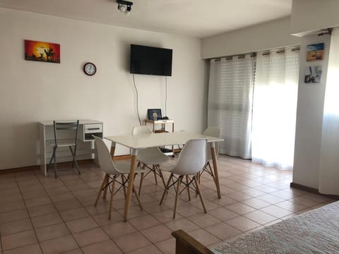 Apartamento Pacifico Suites Centro Condo in Bahía Blanca