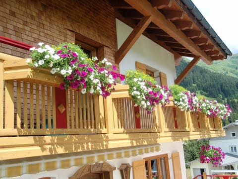 Haus Jehle Bed and Breakfast in Lech