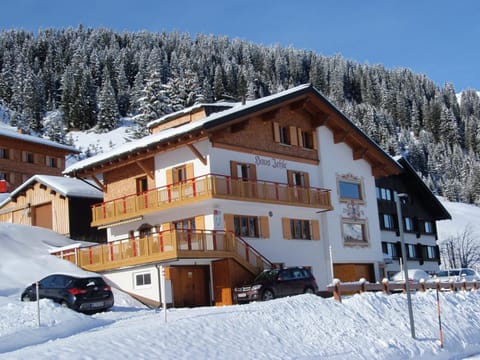 Property building, Winter