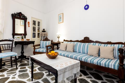Hotel Dina Hotel in Paros