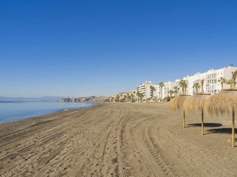 Piscina y Parking en la Playa Copropriété in Rincón de la Victoria