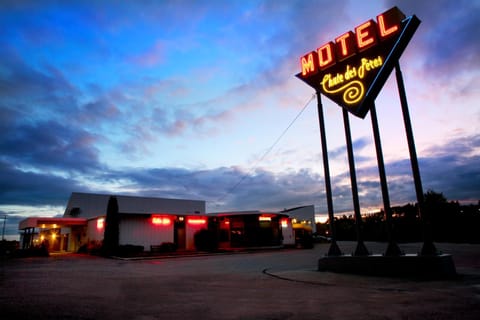 Motel Chute des Pères Hotel in La Tuque