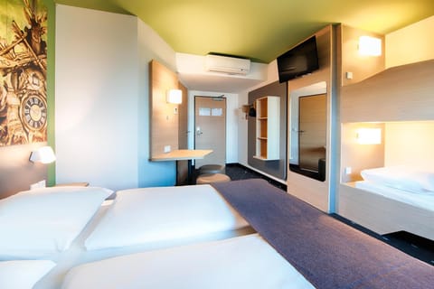 Photo of the whole room, bunk bed