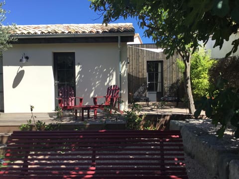 Les Chambres d'Andrea Bed and Breakfast in Marseillan