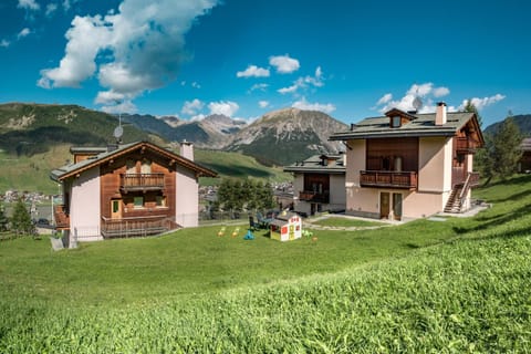 Chalet Teola Apartamento in Canton of Grisons