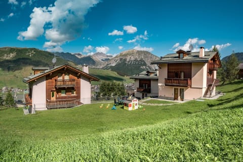 Chalet Teola Apartment in Canton of Grisons