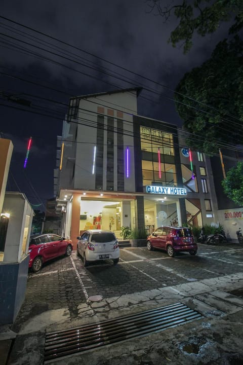 SUPER OYO Capital O 1511 Galaxy Inn Hotel in Bandung