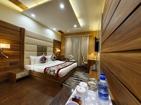 Hotel Makhan Residency Hotel in Punjab