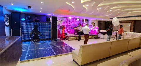 Hotel Makhan Residency Hotel in Punjab, India