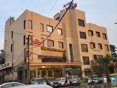 Hotel Makhan Residency Hotel in Punjab