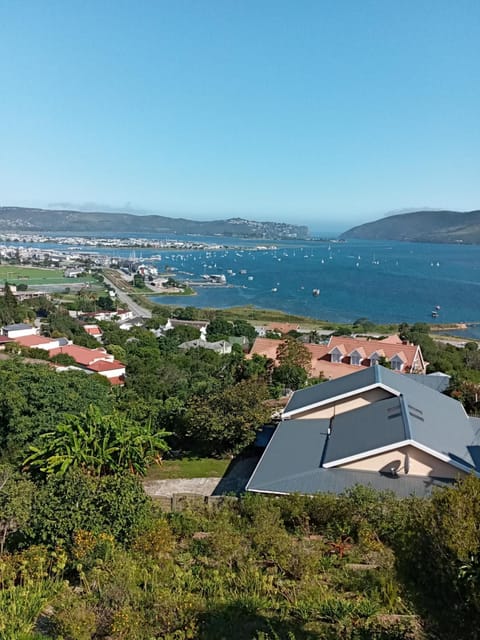 Knysna Paradise Guesthouse Bed and Breakfast in Knysna