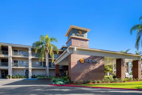 La Quinta by Wyndham Orange County Airport Hotel in Santa Ana
