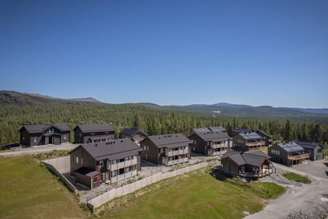 Property building, Balcony/Terrace, Balcony/Terrace, Mountain view