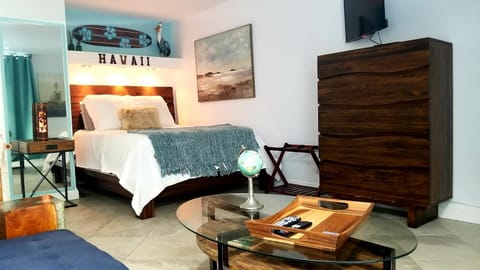 DOWNTOWN PARADISE GARDEN HOTEL CONDO with Hot Tub, Pool & Beach Apartment hotel in Holualoa
