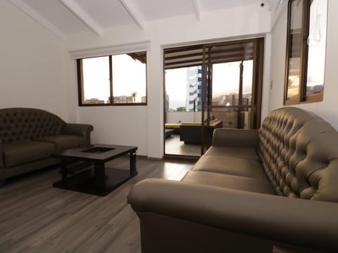 Balcony/Terrace, Living room