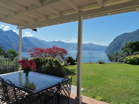 Garden, Balcony/Terrace, Garden view, Lake view