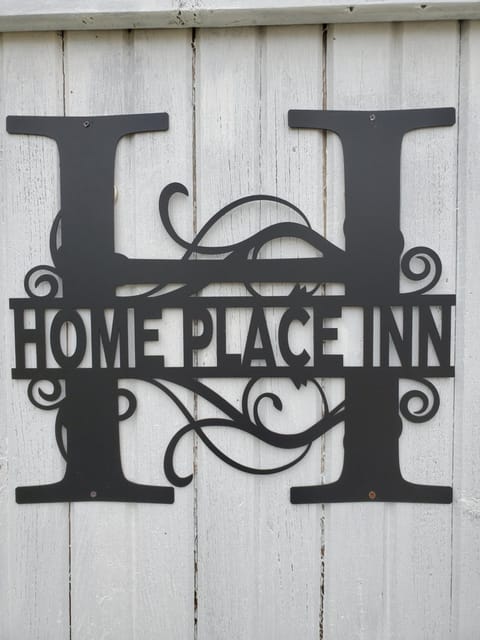The Home Place Inn Bed and Breakfast in Prince Edward County