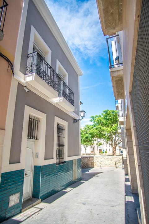 Casa Toledo & El Pont Alicante Apartments Condo in Alicante