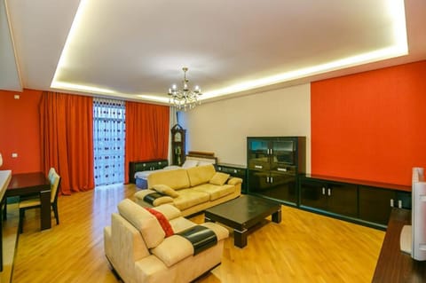 Red Apartment Vip City Center Condo in Baku