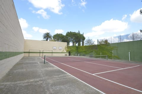 Tennis court