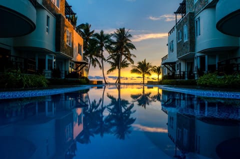 Property building, Swimming pool