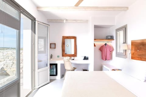 Bed, Coffee/tea facilities, Photo of the whole room, wardrobe