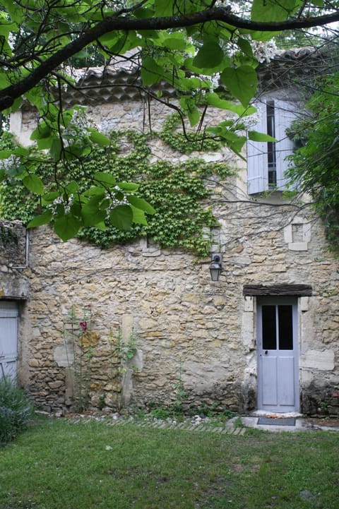 Domaine de Lamartine Bed and Breakfast in Pont-Saint-Esprit