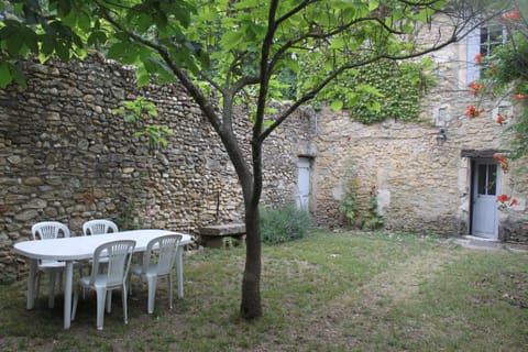 Domaine de Lamartine Bed and Breakfast in Pont-Saint-Esprit