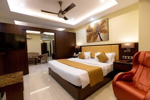 Hotel Godwin - Colaba Hotel in Mumbai