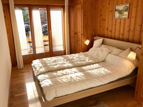 Central, Cosy, Sunny & Sauna Apartment in Bagnes