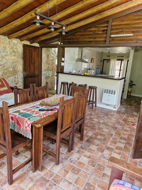 Cabaña del Pedemonte House in Mendoza Province Province