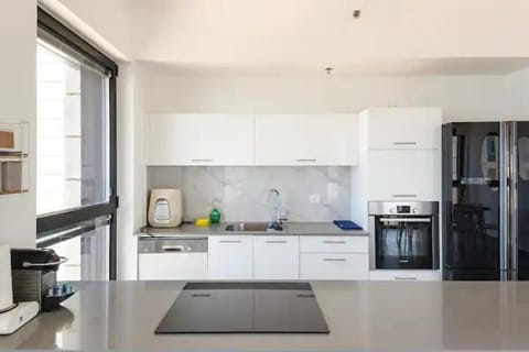 Kitchen or kitchenette, kitchen