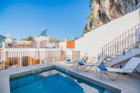 Townhouse Can Coa by SunVillas Mallorca House in Pollença