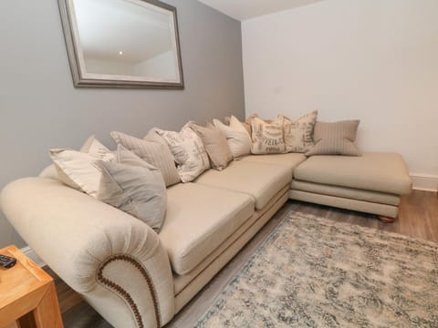 Ardeevin Cottage House in High Peak District