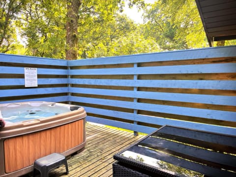 Day, Natural landscape, Hot Tub