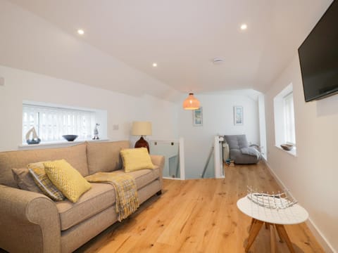 Fishermans Loft Condo in Mevagissey