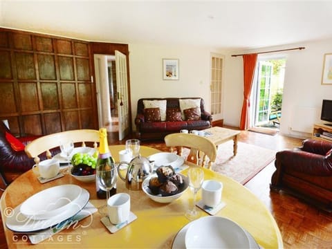 Sixpenny Cottage Casa in Weymouth